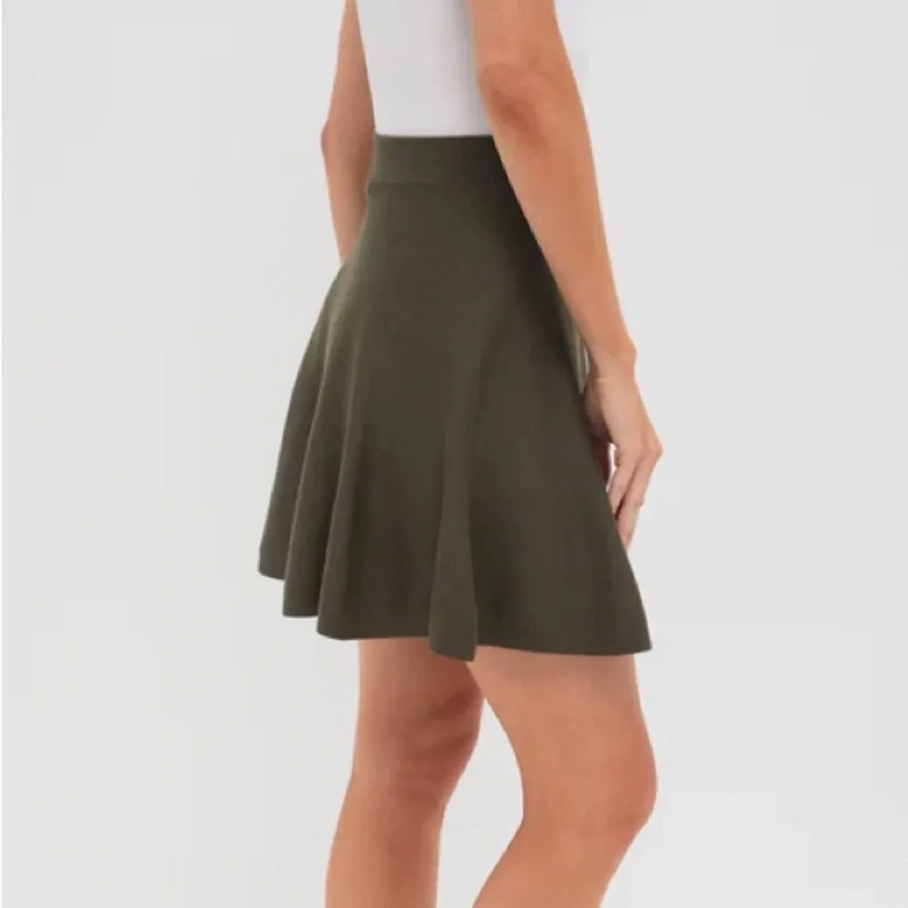 Tuckernuck HYACINTH HOUSE Olive Connie Knit Mini Skirt Large